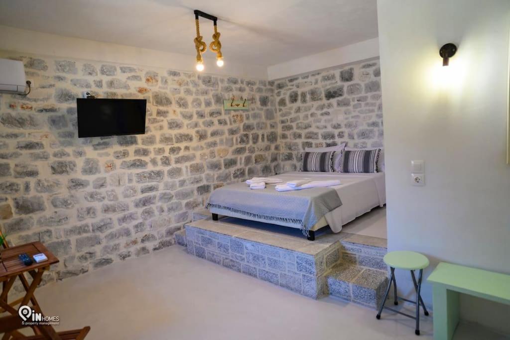 Sikies Stone House On The Ferienhaus Khalkia